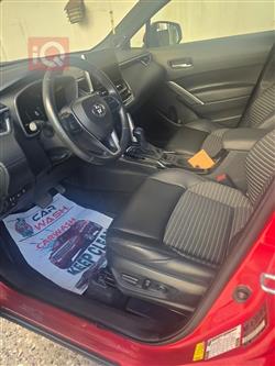 تۆیۆتا کۆرۆلا کرۆس